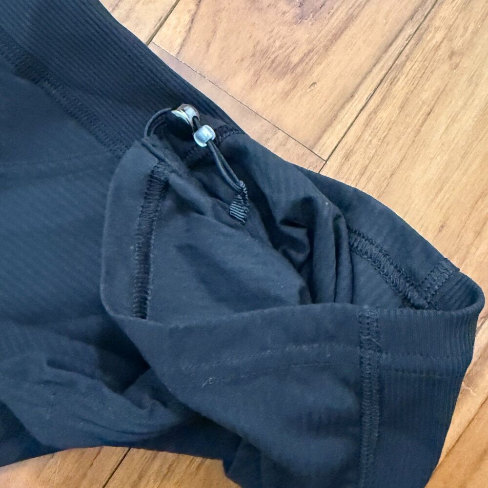 Lululemon Dance Studio Mid-Rise Crop 25" Black Size 8 Running Activewear Yoga - Picture 5 of 9